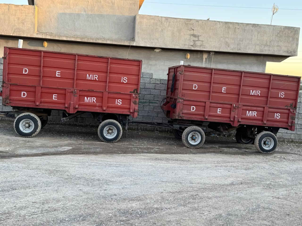 للبيع دكاكه وعرباين
دكاكه ئوزنيش وعرباين. دمير كامل 2020جديد بيدون لحيم كسر. 
سعر 78
رقم موبايل 
***********
موجوود واتساب. فايبه ر
