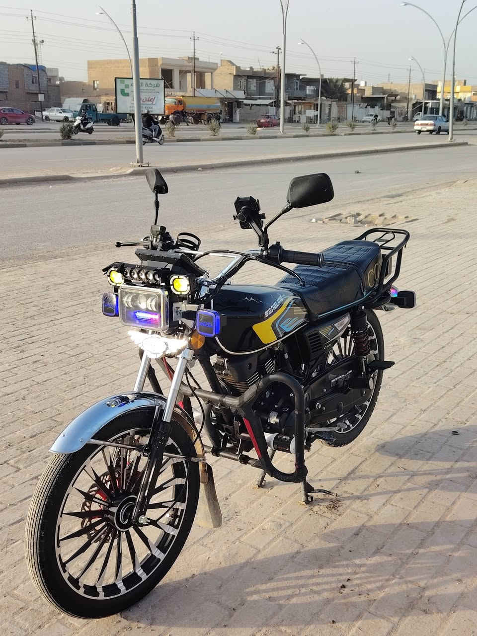 السلام عليكم
ايراني 2026مفتوح بس بستم
محرك200c
شاشه ماتشتغل
بي منفيس
الباقي كله شغال 
سعره685قفل
مكاني سامراء حي المثنى مقابل مركز الشباب 
رجاء اذا موشراي لاتعلق ولاتراسل الدراجه مرتبه ونضيفه


**إذا كنت صاحب هذا الإعلان وتريد حذفه لأي سبب، رجاءا أرسل رسالة إلى الدعم الفني**