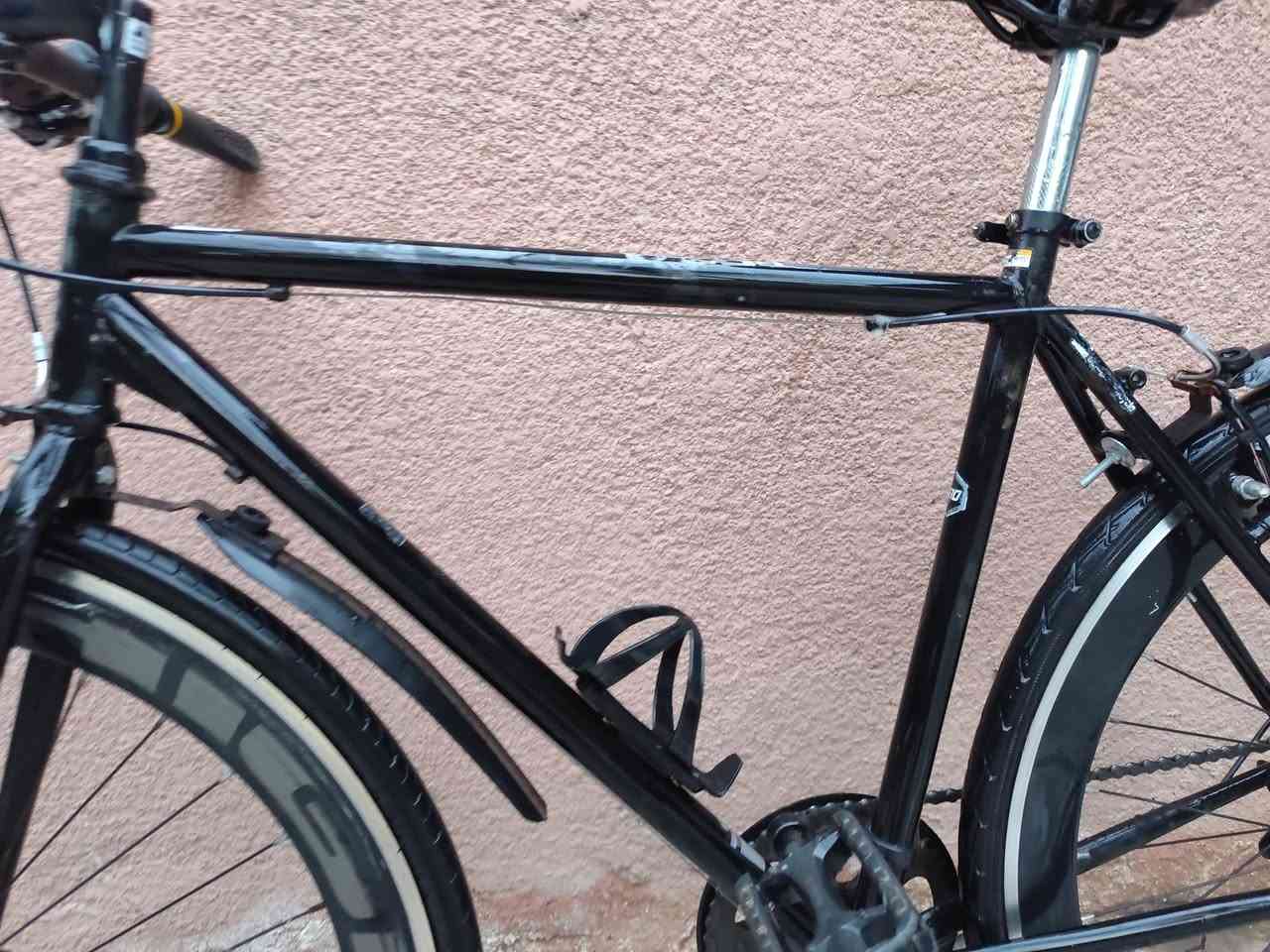 سلام عليكم ورحمه الله وبركاته 
C700🌹

حجم 28 

عكرب شيمانو 

بايسكل نظيف 

ما بي اي نقص فووول 💯

وياله طبقتين 💯

سرج جديد 💯

تايرات جديدة💯

وياله عدله 💯

بريكات جديده💯 

مع جنطه وقفل 

السعر :110

♥️مكان بغداد العامريه ♥️

للاستفسار ***********
