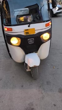 تكتك للبيع موديل 2022 مكينه مبدل بيهه بوشه وبستم فقط و لغوته مصبوغات ع...