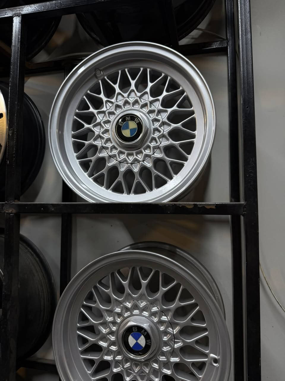 متوفر عدنا تخم ويل كب خليه بي ام
✅ أصلي – مكفول عواج لحيم
💰 السعر: 300 ألف

✅ تجاري نضيف (مصبوغ فقط)
💰 السعر: 250 ألف
📏 حجم 15

🚚 يوجد توصيل لجميع المحافظات

📍 العنوان: بغداد – حي العامل – شارع 7 نيسان
📞 للتواصل:
***********
***********
