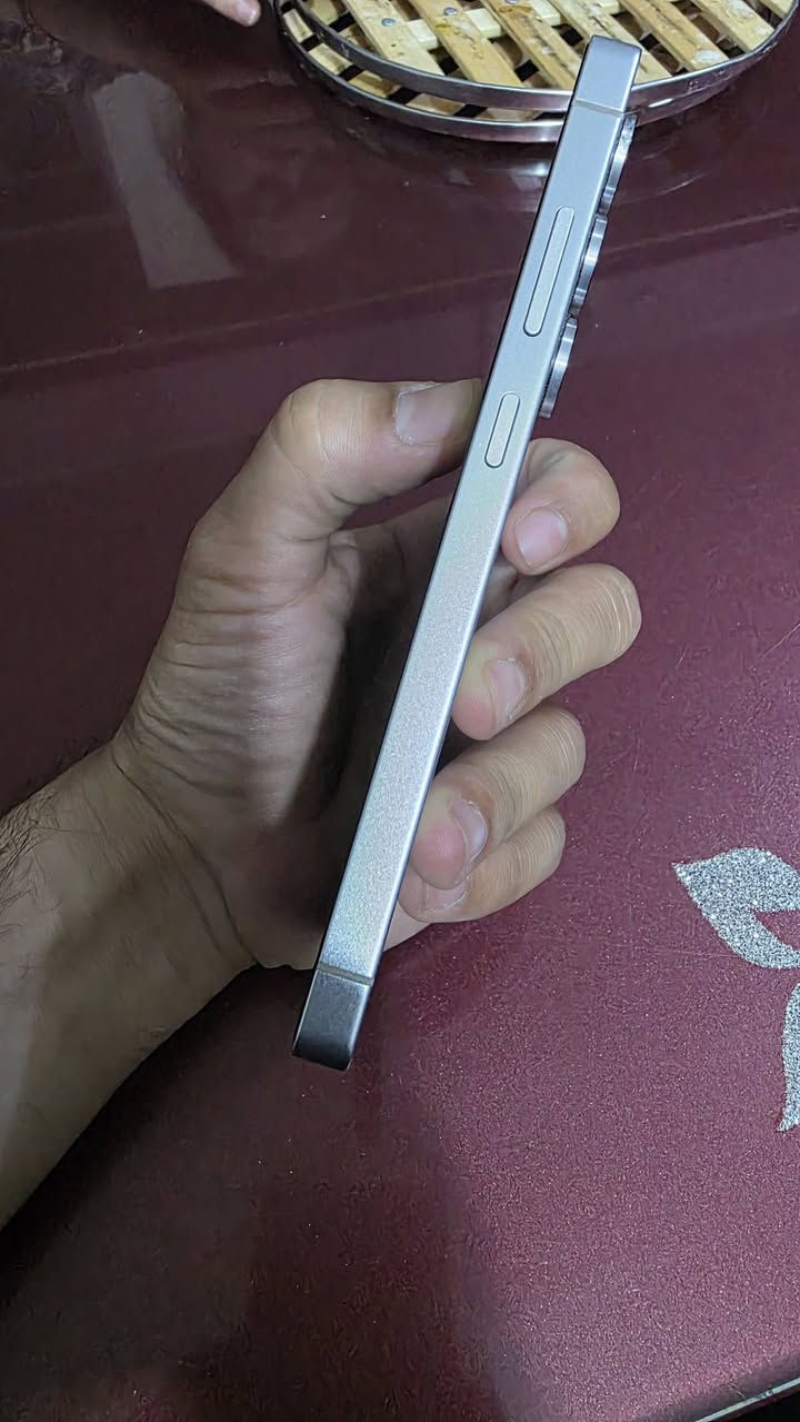 S25ultra شرق اوسط خطين 
ذاكرة 256 بعد داخل ضمان 
نظافة 💯 بل 100
سعر 1150 
عنواني بابل 
***********
