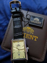 اورينت كواتز • مع علبه • توصيل خاص