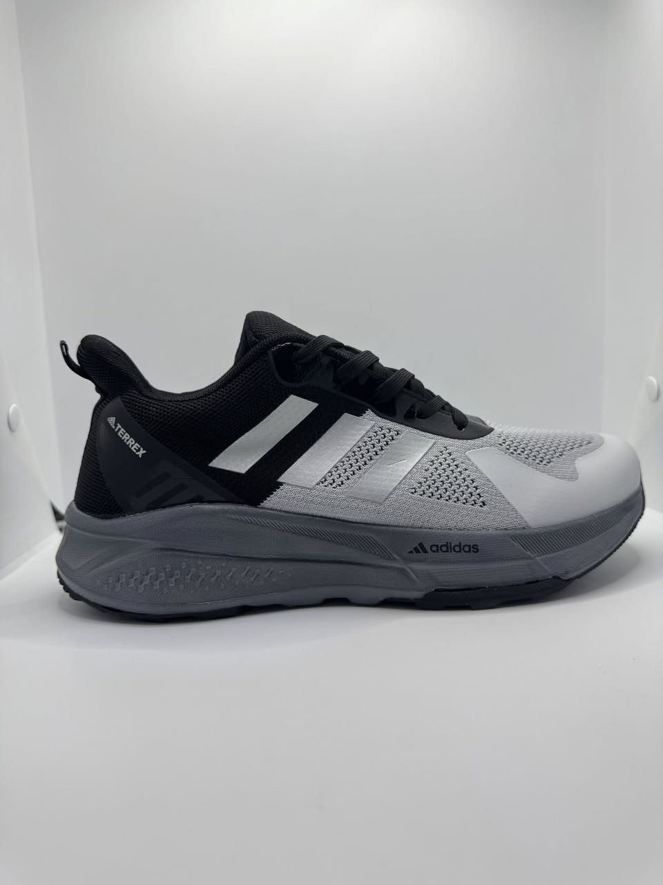 احذيه فيتنامي مامستخدم ماستر وزن خفيف سعر الحذاء 15000


**إذا كنت صاحب هذا الإعلان وتريد حذفه لأي سبب، رجاءا أرسل رسالة إلى الدعم الفني**