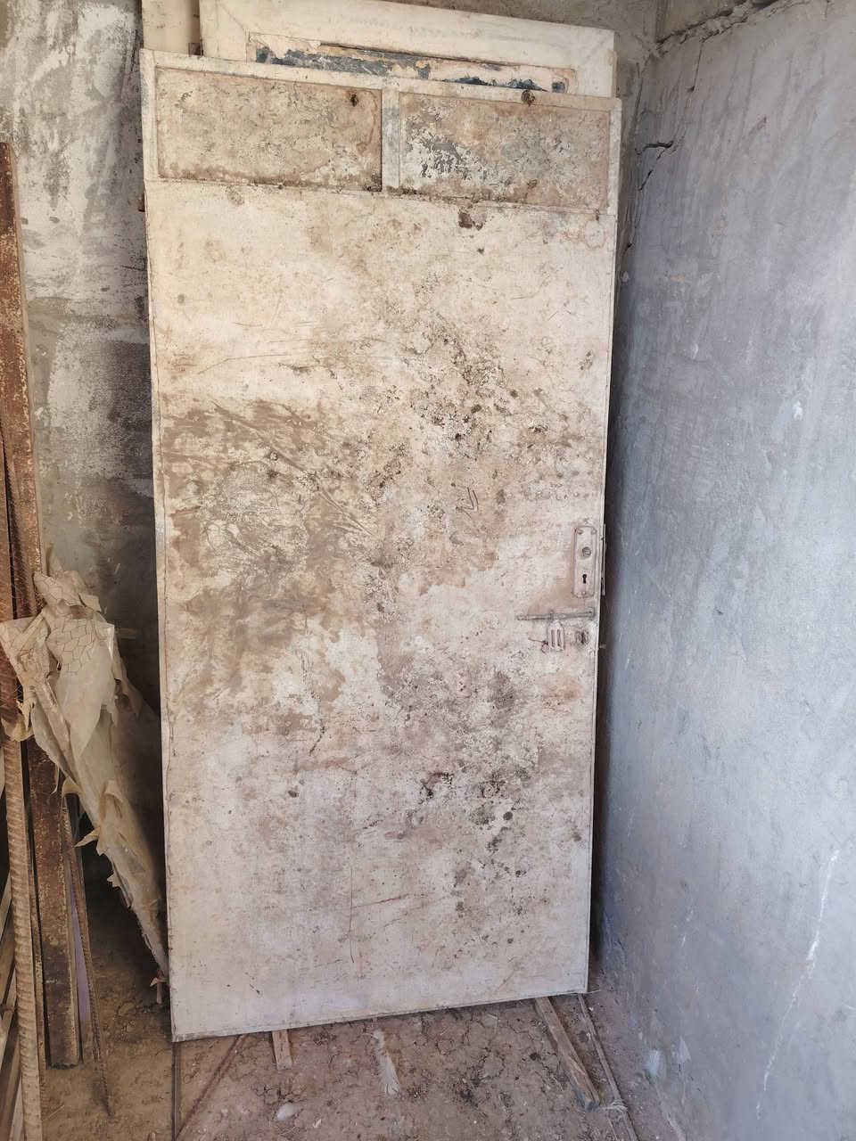 السلام عليكم بيبان  البيع سعر مناسب مكان كربلاء ***********
***********
