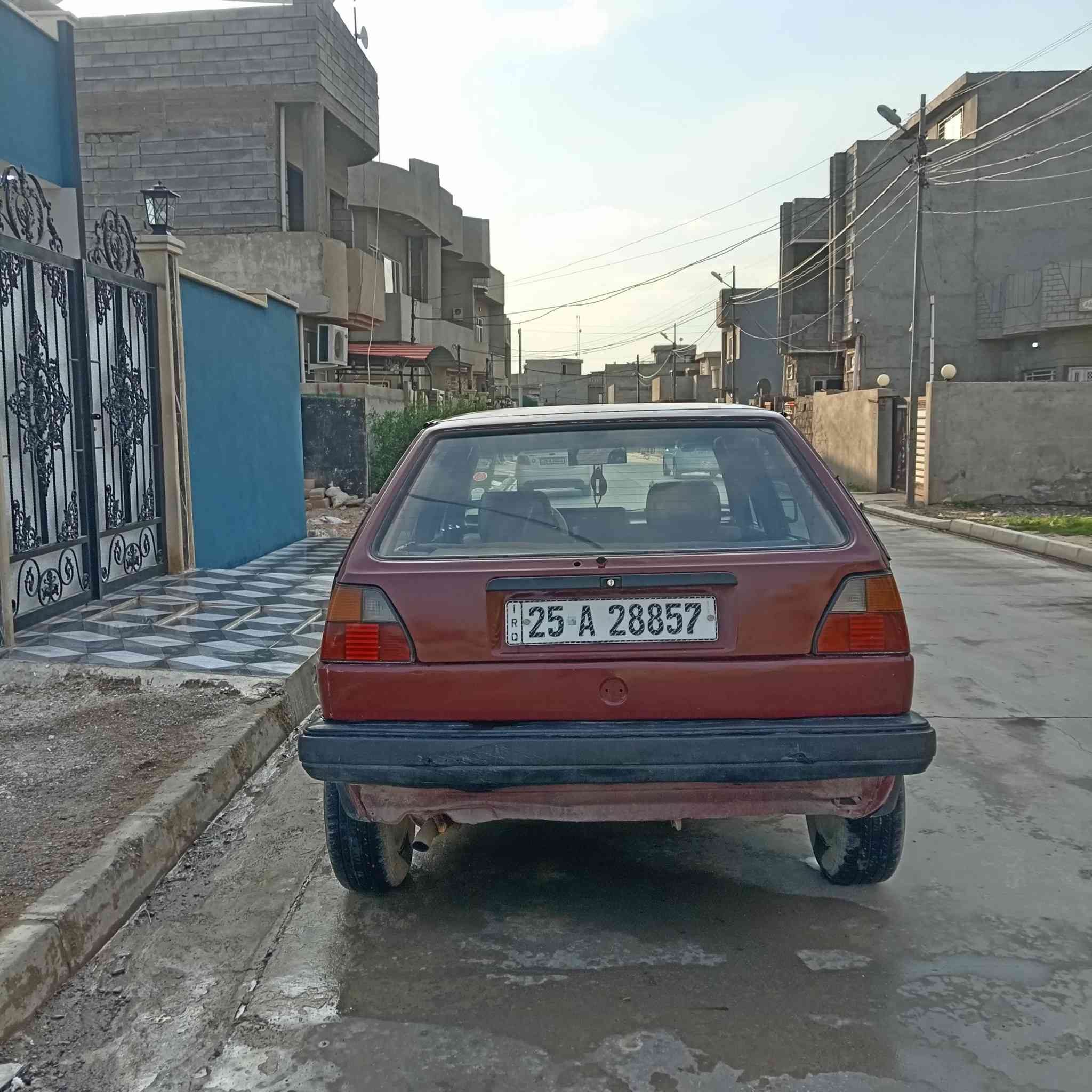 السلام عليكم كولف للبيع موديل٨٨ مكينه بدايه نفخ كهربائيات كله شغاله توايرجدد صبغ عام جماليه السياره بسمي العنوان الموصل الايسر*********** السعر ٢٦ وبيها مجال
