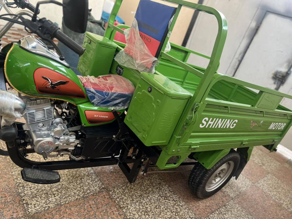 #سلام عليكم ستوته البيع مديل٢٣جديده ماماشيه وايه نضيفه صارالي من ماخذه شهر٧ طالعه من الوكيل ومامشي بيه هوايه #سعره مليونين 800وبيه مجال الشراين عنواني البصرة غضاء الدير ***********
