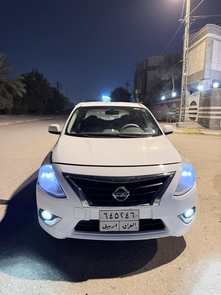 نيسان سني هندي موديل 2020 سياره بيها قطعتين باب السائق والجاملغ الأمامي صبغ باسم شركه 
للاستفسار اكثر ***********
مكان السياره نجف / كوفه
السعر ٩٨ وبيها مجال بسيط
