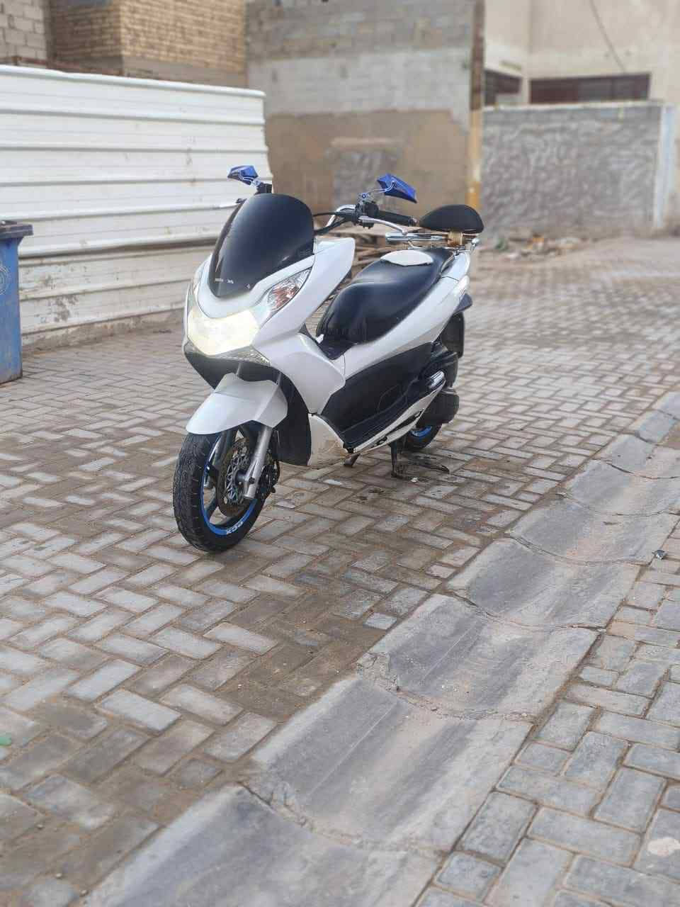 سلا عليكم دراجه لبيع جيل اول
مكفوله كفاله عامه بيه ملاحضات بسيطه 
لسعر 1500وبيه مجال  مكاني بغداد لشعب 
***********
