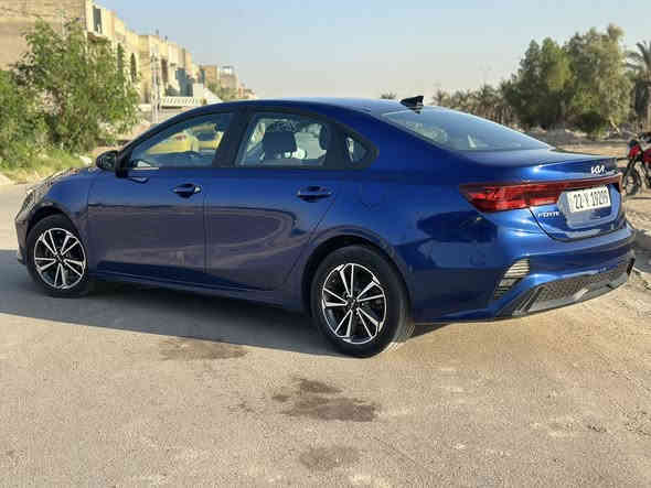 تتوفر سيارت وارد امريكي مختلف الالوان و موديلات 
‏عروضنا ما تخلص ويَ شركة ربيع الامل
‏👌استمتع بالأناقة والقوة بسعر مميز 👌 

النترا بسعر مميز وتنافسي

‏مرقم ومصلح وكامل 
و السعر 🔥157🔥 ورقة

2023 KIA FORTE, LXS

✌🏻الضرر   و كما موضح بالمنشور   

‏✨ مميزات السيارة:
‏
‏محرك اقتصادي و أداء قوي 2000 دوش 
متصل بناقل حركة من 8 سرعات
  ‏

‏ناقل حركة اوتماتيك 
‏
‏شاشة وسطية   مع كاميرا رجوع
‏
‏تصميم  داخلي أنيق ومريح 
‏
رادار جانبي وتنبه عند الخروج عن المسار 

‏مواصفات عالية الجودة من شركة كيا  العالمية

رقم إربيل باسم شركتنا تحويل وكالة مضمون ومباشر

مكانة 📍بغداد الجديدة النعيرية خلف جامع عرفات 📍
‏
‏📍موقعنا على googel map ,  ويز

استخدم Waze للقيادة إلى Baghdad - بغداد: https://waze.com/ul/hsvztkn5yx

‏
‏📞 للأستفسار عن العروض الجديدة الأتصال : 
‏
***********

***********‏
‏
‏
