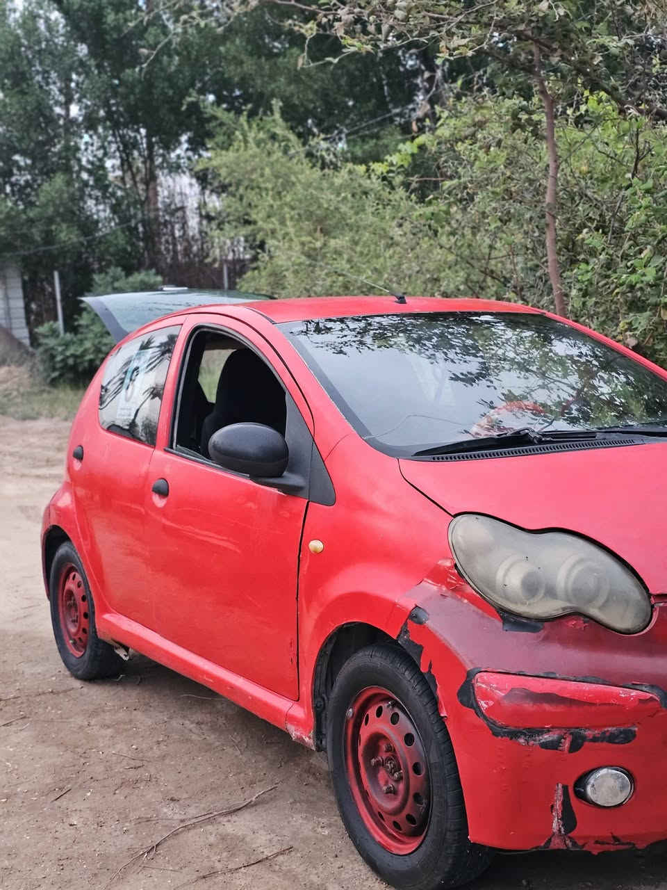 Byd f0 2012 للبيع و مراوس رقم بغداد 
السياره جاهزه من ناحية المكينه والكير خير من الله نعومه وسحب يخيل الله شاهد جدد شادهن وحداديه نفظتها كلها بقت بيها شغلات بسيطه ونقصها باور ستيرن السعر 26 وبيها مجال مداور وكاله شوكت مايعجبك مكاني كربلاء طويريج  للاستفسار ***********
