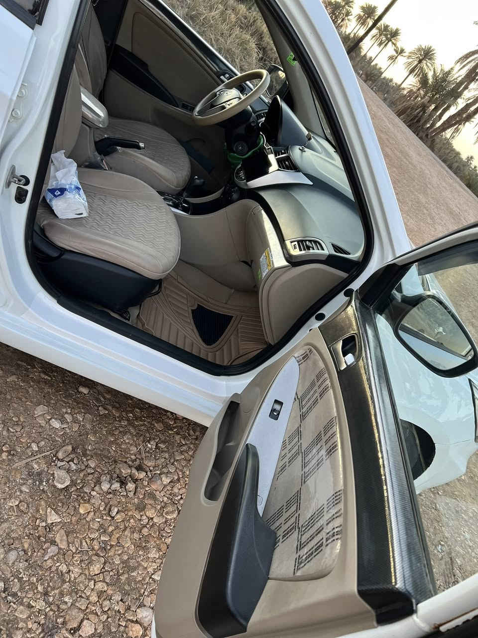 سلام عليكم ورحمة الله وبركاته 
عظم الله لكم الاجر الاستشهاد كاظم الغيظ ع

اكسنت خليجي موديل ١٦  رقم بغداد إنكليزي هزه جديده بسم ابن خالي تحويل وكالة بلي يعجبك 
محرك ١٦٠٠ 
سياره فوول مواصفات شركه عطاء الرحمن 
سياره كله وضع شركه لاتسال وتعب روحك 
شرط تراي زيرووو
اكفله الك من كل نقص 
برغي ممفتوح بيه كله وضع شركه 
سياره كفاله من صبغ وتبديل ولفتح 
بيه شبر بارد
بيه مكانين كرت اثر تكشير 
اسياره استخدام آيد وحده اني الايد ثانيه 

سعر ١١٨ بلعافيه ع ياخذه الله شاهد الف مذب عليه او تترحملي ع ترايه  
مكان سيارة ديوانيه قضاء شامية 
***********
خاص مغلق 
رجاءً موشراي ليخابر 
وشراي أعيوني اله

سعر ١١٨ بيه مجال للجاد
