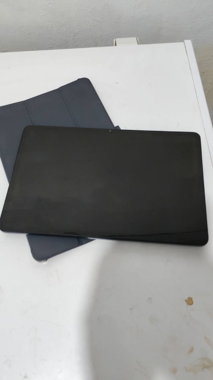 السلام عليكم
Xiaomi poco pad m1 256/12
مستعمل قرابة 4 شهور 
استعمالي دراسة فقط 
فتح ملفات لا اكثر ،
الجهاز نظيف شخط ما بي + كفر اصلي مال وياه+ كارتونته كاملة 
رايده ب360 و بي مجال 
مكاني ديالى


**إذا كنت صاحب هذا الإعلان وتريد حذفه لأي سبب، رجاءا أرسل رسالة إلى الدعم الفني**