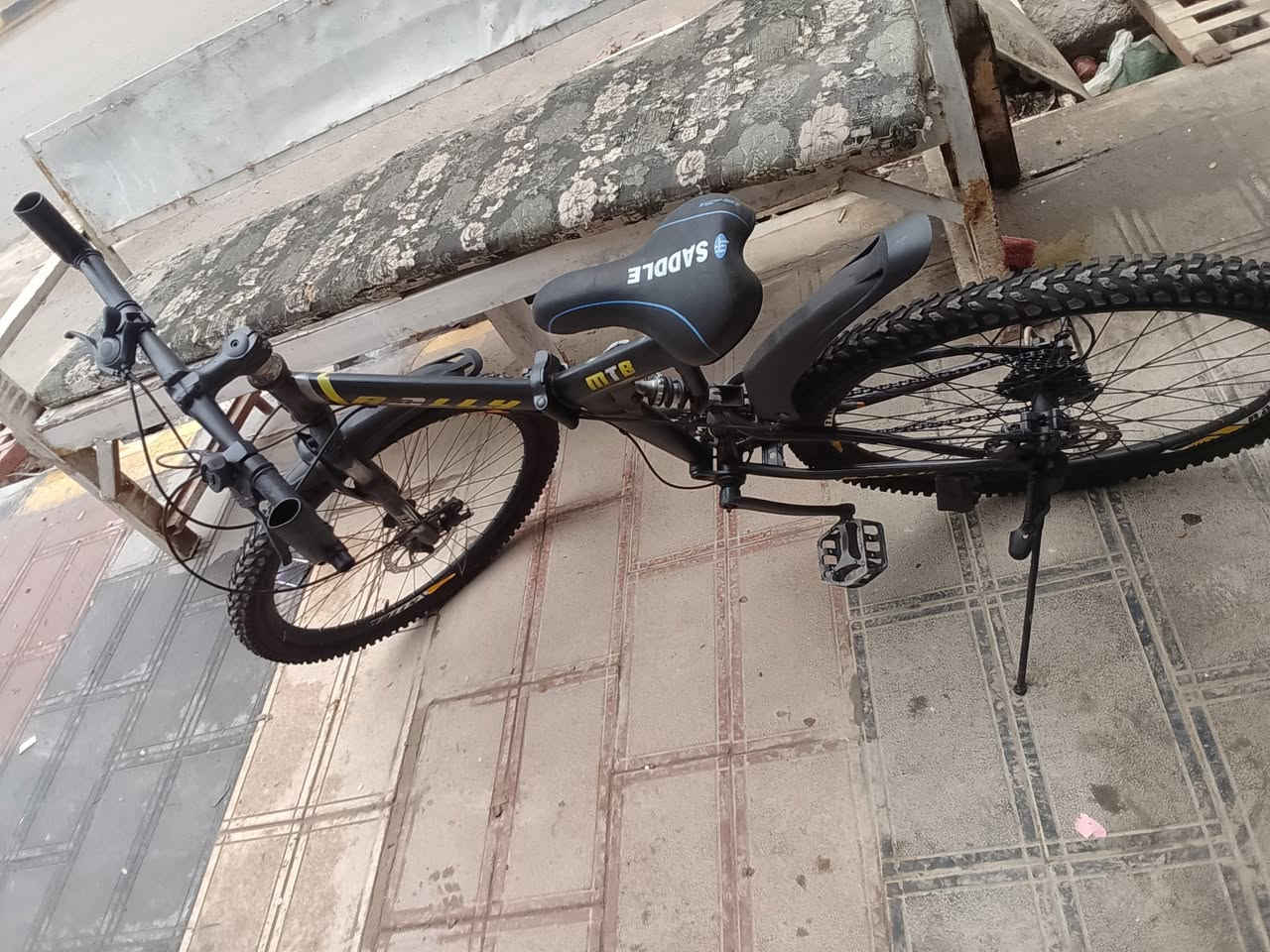 بيسكل نظيف للبيع السعر 85المكان الشطره بلشوملي 
***********
