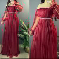 ملابس • مقاس ٤٢-٤٤ • توصيل مجاني