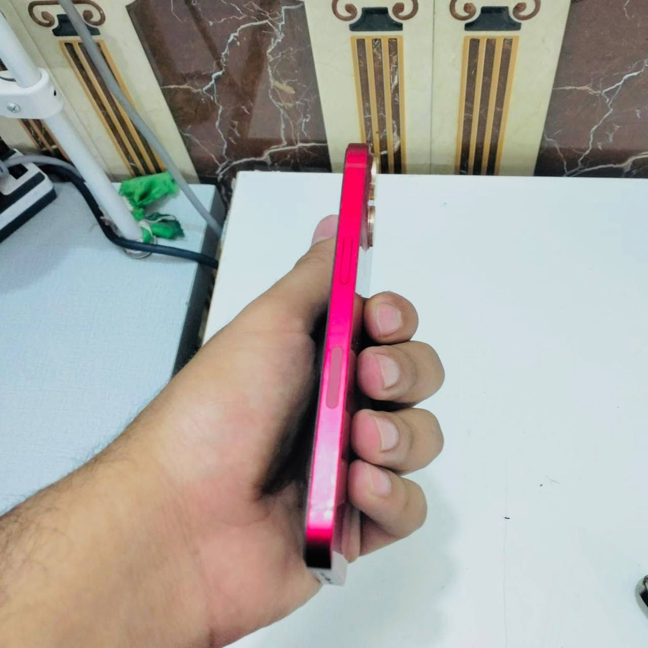 السلام عليكم آيفون ١٣ عادي مستبدل بطاريه فقط. 
الباقي كفاله 
فيس إيدي سيم كارت 
كأمره 
ذاكره ١٢٨ 

عنوان دوانيه دغاره 
السعر ٤٢٥. 
*********** 
متواجد واتساب فقط 
شراي راسل مو شراي لتراسل وضل تعامل 😘
