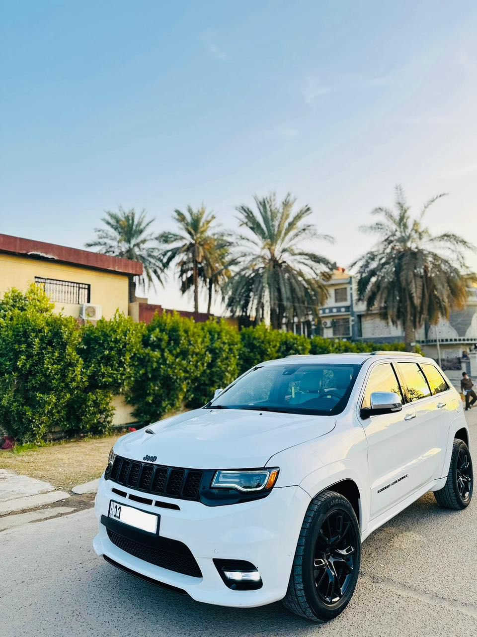 سلام عليكم  يالله
للبيع  جيب موديل 2019 لون  ابيض  رقم بغداد 
السعرر 218 $
رقمي ***********☎️ 
سياره فول مواصفات  عدا الفتحة 
وارد امريكي حادثة جدا بسيطة جاملغ وبنيد فقط دوواخل كفاااالةة      صور حادث مرفقة 
حجم المكينه 6  سلندر( 3600)
سياره محدثة كت كامل SRT 
سياره جديده بمعنى الكلمة وجاهزه وخير من الله
مواصفات سياره
بصمه تشغيل 
ماشيه 57 الف حقيقي  
بصمه ابواب 
حساسات امامي وخلفي 
رادار ت جانبيه + هيترات مري 
رادار خلفي 
توقف ذاتي 
تشغيل عن بعد 
كشنات جلد 
خزن ميموري + كراسي الاماميه كهرباء ⚡️ + تدفئة 
استيرن تدفئه 
شاشة كبيره كار بلي 
كامره خلفيه دواره 
مانع انزلاق
 فور ويل 
عليها كت كامل SRT 
صندوق كهربائي 
اشاير مري 
لد امامي وخلفي 
لايت زنون 
حجم المكينه  (6) سلندر 
ويل حجم 20  
سبورت سرعه 
نضام اقتصاد
