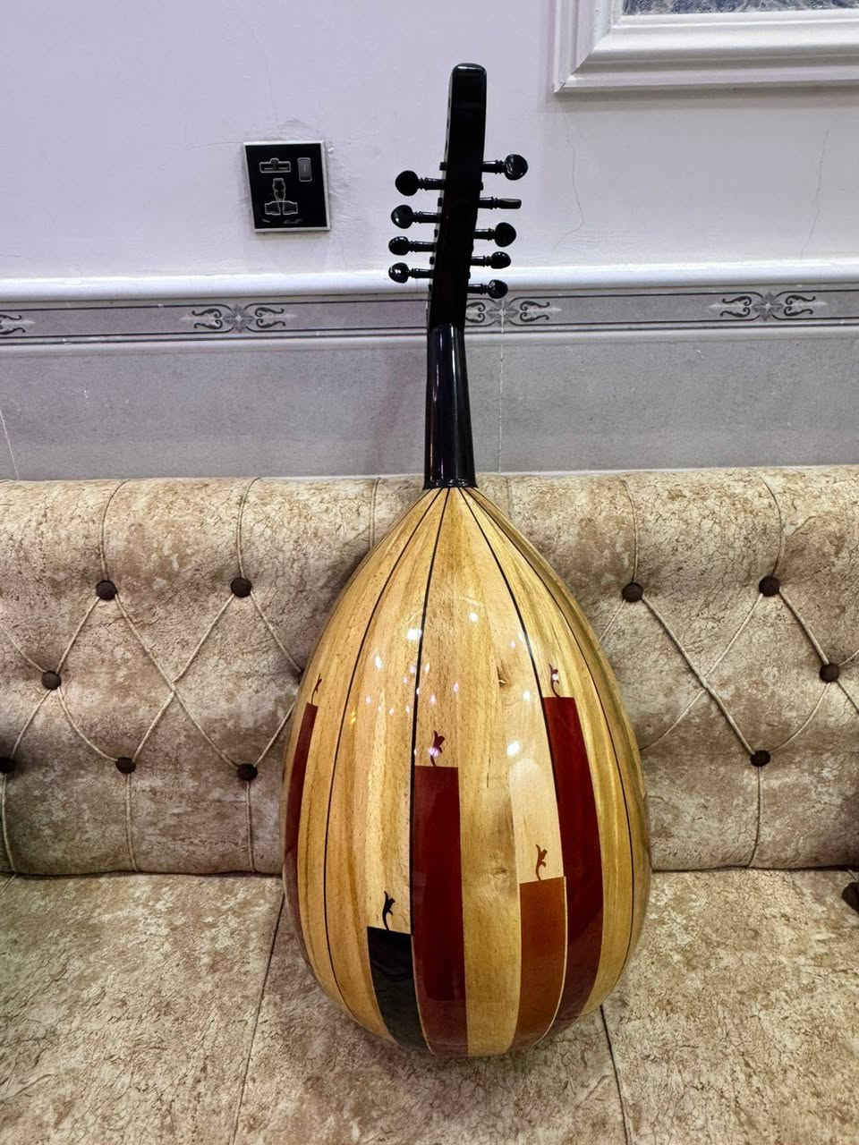 السلام عليكم عود مصري للبيع
مكاني بالاسكان الصناعي النزله الأولى
سعر وتفاصيل واتساب ***********
