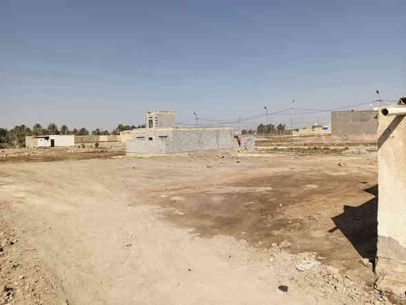 السلام عليكم 
عرصات 3 
كل وحده 200 متر
بأسمي مداور ثاني يوم
مدفونات ومجاري دفن ماي وكهرباء ومشمولات بالطابو

 ***********
 الشراي فقط يتصل باقي التفاصيل خاص او اتصل على الرقم
