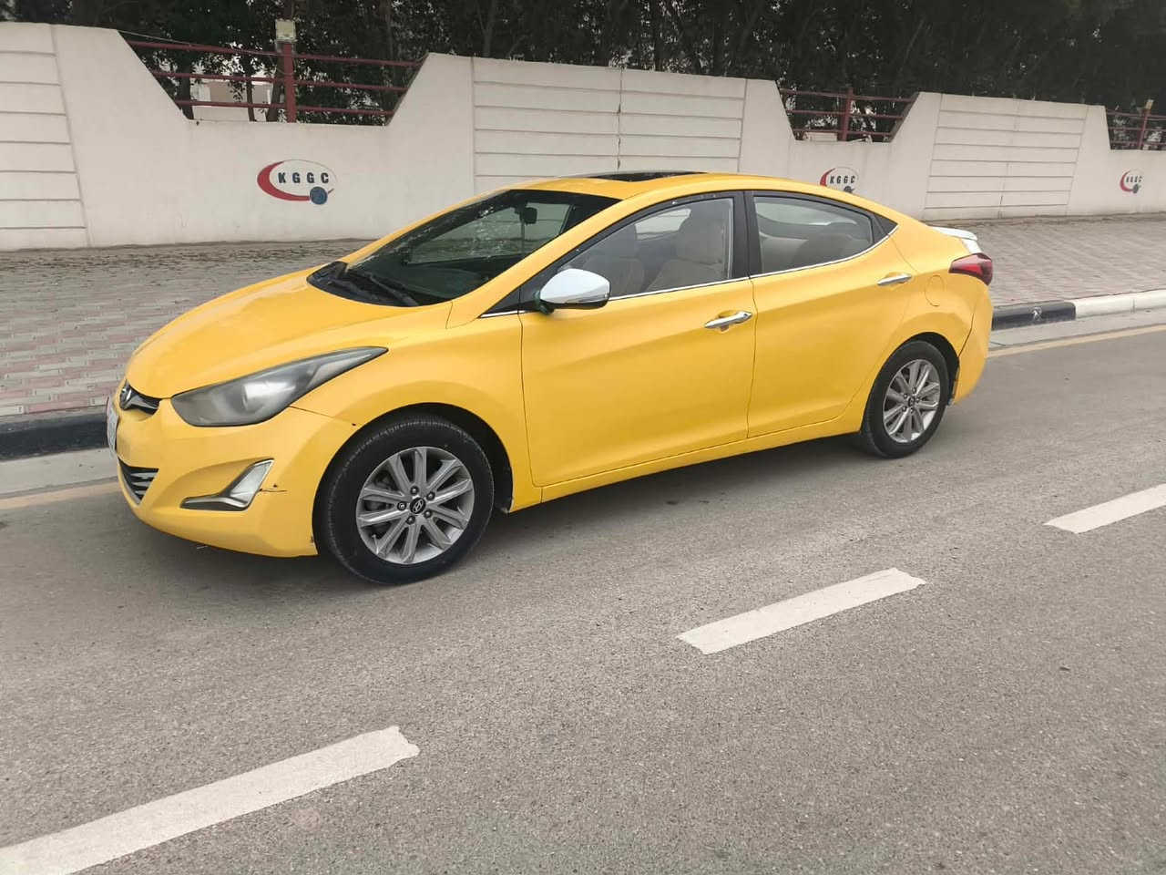 سلام عليكم انتره مديل  خليجي2016 سياره جاهزه مكينه كير حداديه ع شرط كفاله عامه. تخم تاير راديترات كله جديد جاهزه كبل الشارع مكان سياره كربلاء سعر 128 بيه مجال الطيبين 
رقم ***********
