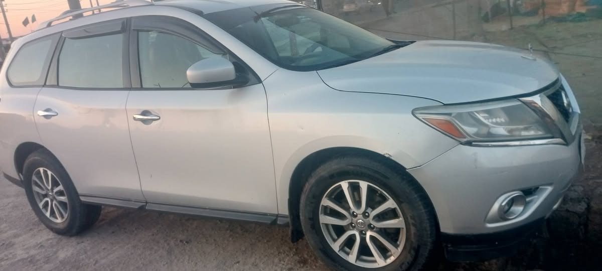 منرخصت صاحب لكروب سياره للبيع او مراوس حسب إقناعه باث فندر 2013 رقم بابل تحويل اي مكان سعر 115 مكانه بصره ***********
