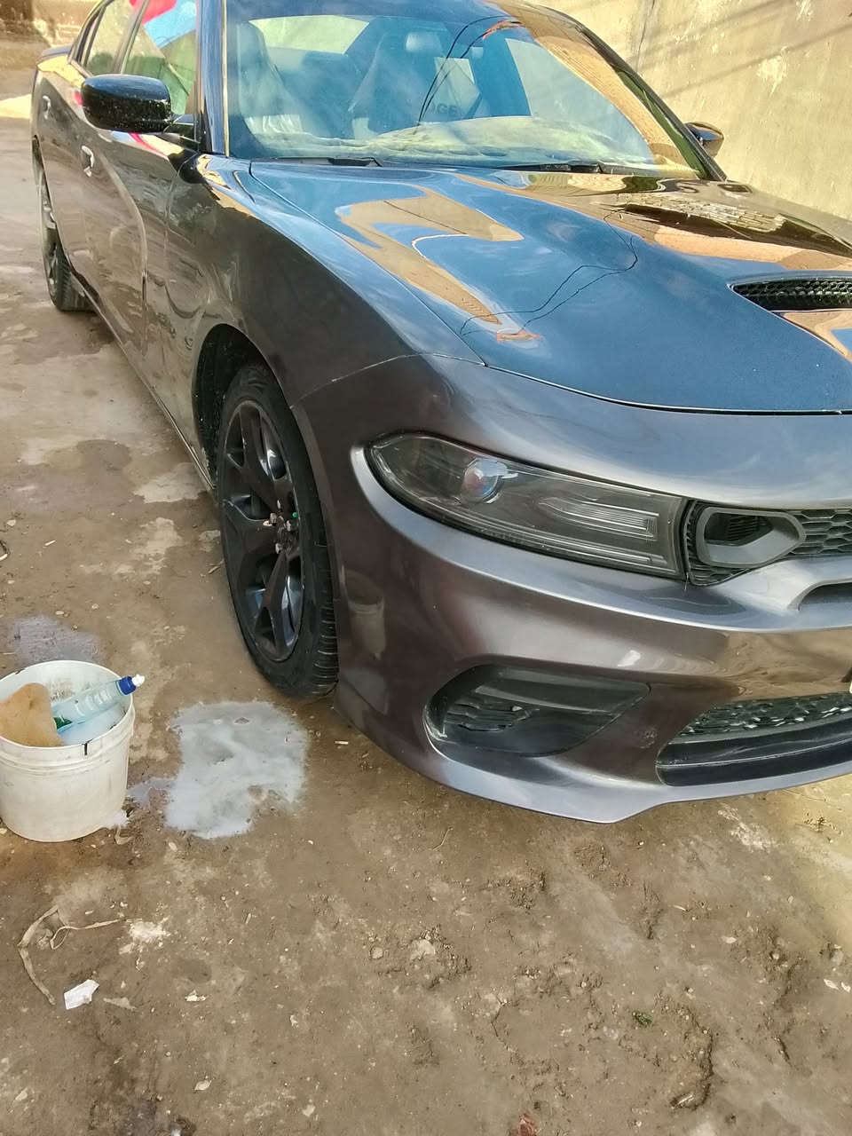 السلام عليكم يتوفر لدينا عروضا بوليش حمام داخلي لسيارات حديثه بأحدث الأجهزة شغله درجه اولى العنوان حله طهمازيه الاستفسار اتصال على الرقم ***********
