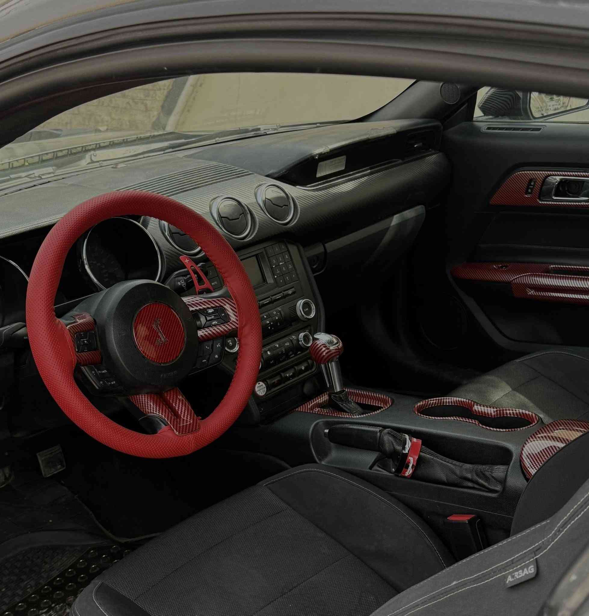 السلام عليكم 

موستنك 2017 🐍 
 محرك v6 3.7🐎
لون رصاصي فيلي ☑️
رقم اربيل سنويه بأسمي ✔️
ممشه السياره 91 mi 
(السياره عليها ادامه كامله )♦️
ومحدثه دعامية وبنيد شيلبي 
ويل ويلد وتخم تايرات جدد🛞
داخل كاربون احمر 
كامره خلفيه 
حساسات خلفيه
دفيوزر شيلبي 🔥
يدات كابرون + كفرات مرايه كاربون
صدر كامل امامي خلفي جديد
عدسات عالي ناصي ليزريه 
لدات متغيره عمل درجه أولى تحكم على طريق الموبايل 
السياره عدت صبغها عام للجماليه لان جان الصبغ تعبان شويه 
مصروف على السياره كلش اهواي وناصبه نصبه حلوه  
وبالعافيه على الياخذها 
( السعر 125 ) 🔴
الموقع بغداد 
*********** غير متواجد تواصل فقط اتصال اخوان
