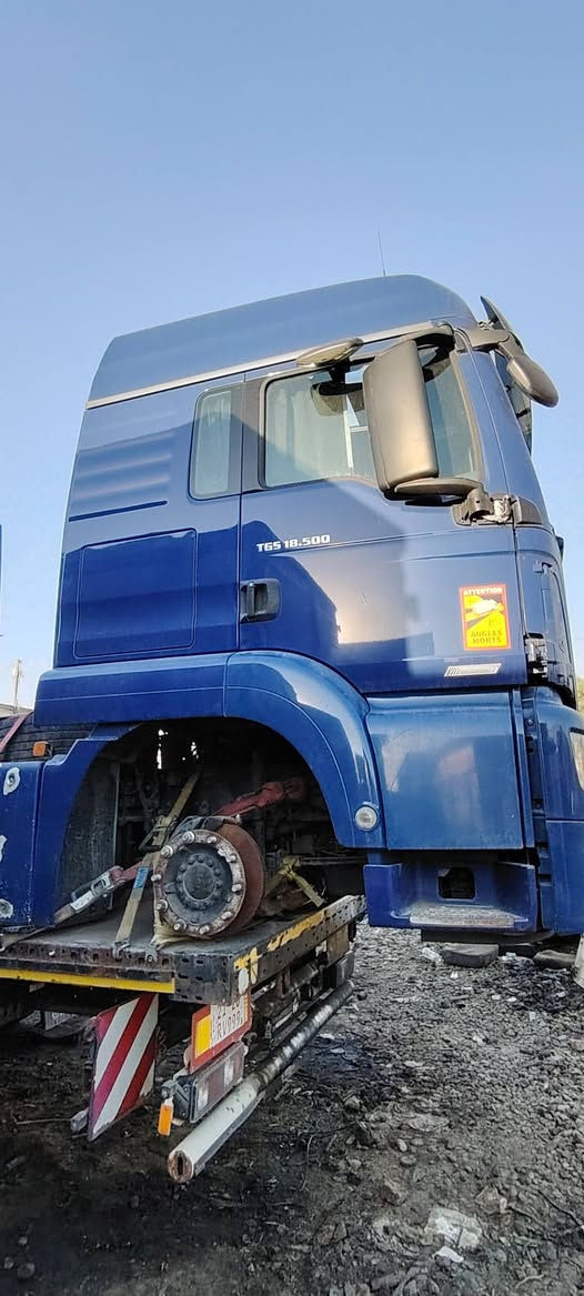مان GTX 500 2019 عدد 3 محركاتهم عاطلة كامل مواصفات و كلش نظيف
السعر 175 ورقة للقطعة 
واتساب ***********
