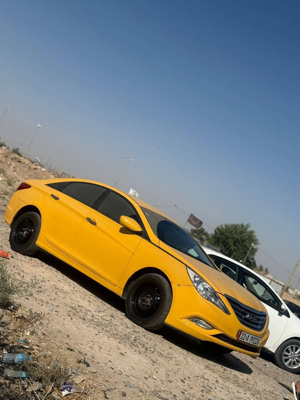 هونداي سوناتا وارد امريكي  بدون حادث قطعه وحده امبدله فقط موديل 2012 رقم بغداد مصفره هيئه وغرامات  مشروع وطني مكينه وكير جدد 2400 حداديه كهربائيات كلها شغاله تخم تاير سياره جاهزه كله نقص ما بيها السعر 98 وبيها مجال مكان السياره سامراء ***********
