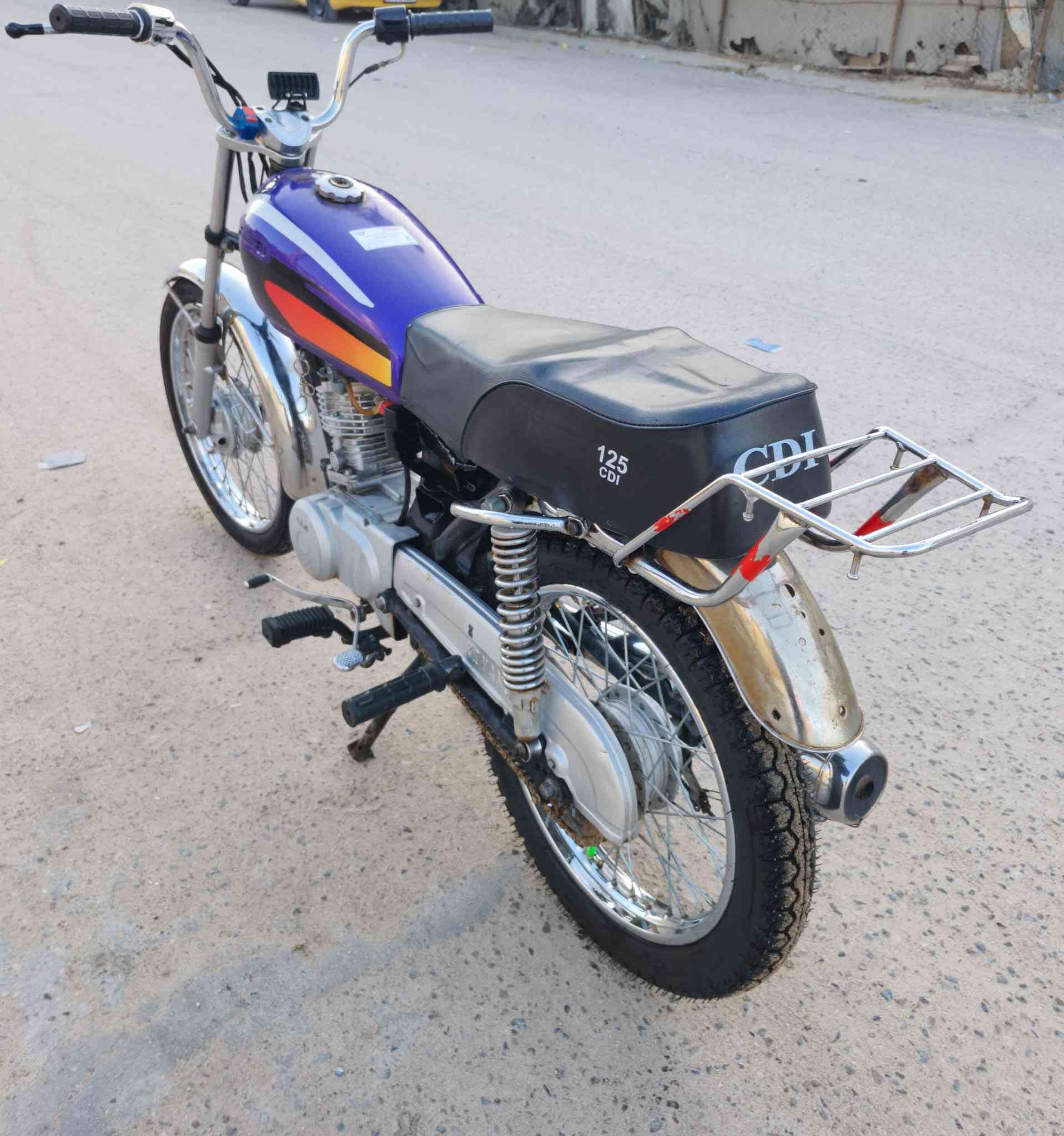 سلام عليكم اربعه كير البيع محرك انتنس مفتوح وشلعه ومعدل بشرط دراجه كللك يعني ادوات مكفوله من سرقه مكان بصره زبير رقم ***********
