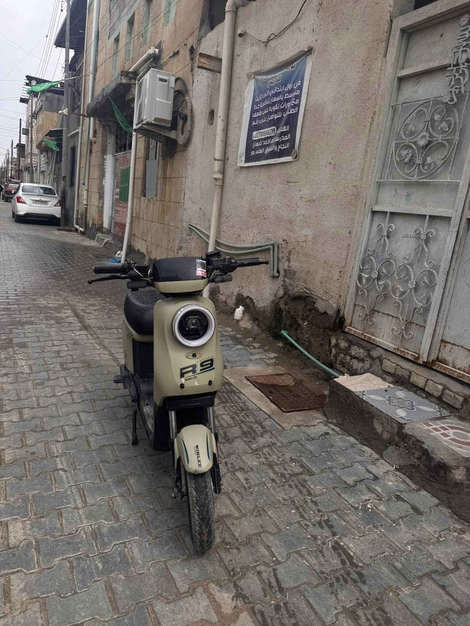 السلام عليكم دراجة R9 2026 نضيفه اخت الجديدة مكفوله من ايشي عدا الزلع بل كفر الامامي  نضيفة جدا بدون تبديل ايشي بيها السعر 425 وبي مجال للاستفسار ***********
