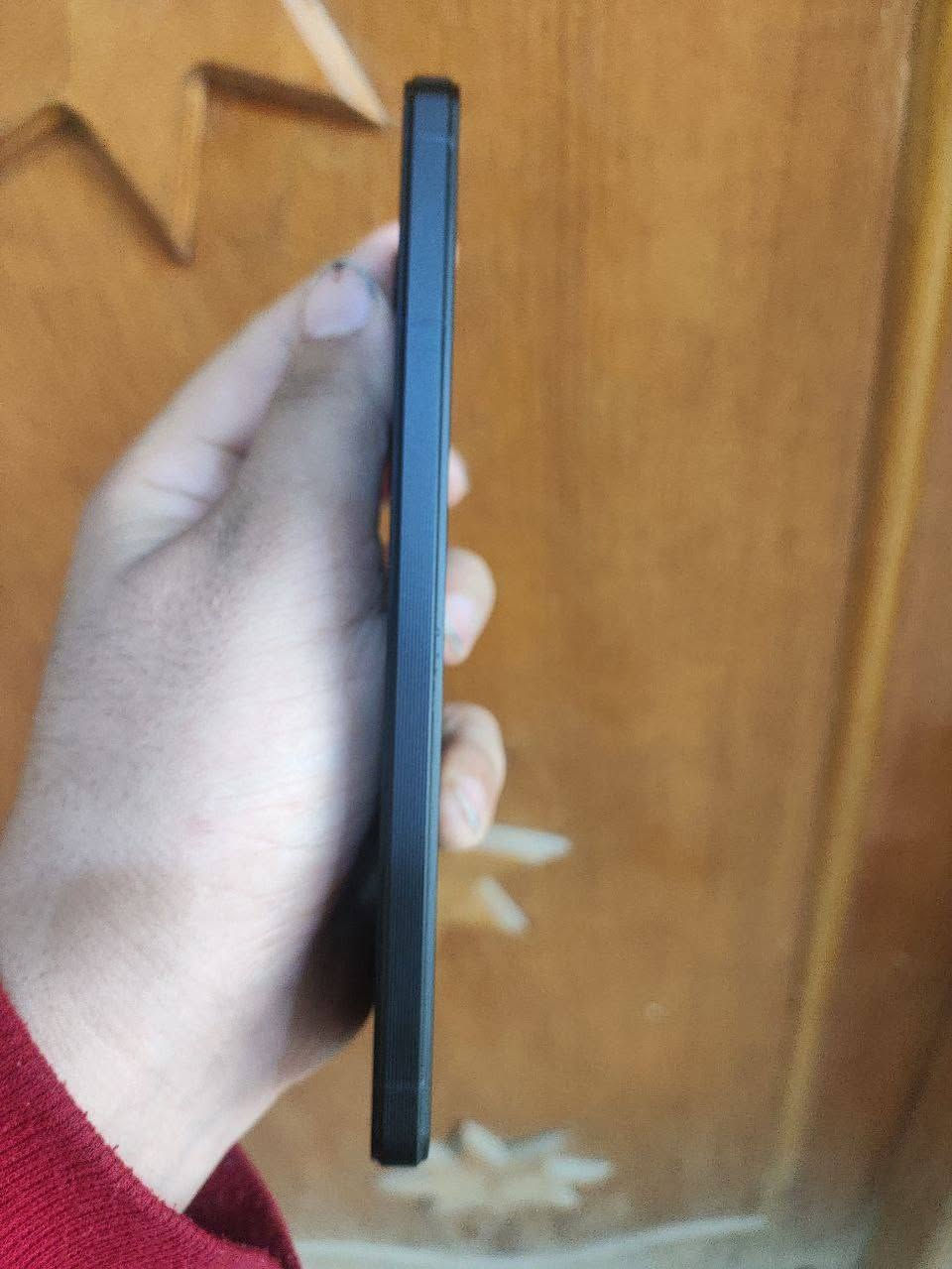 السلام عليكم جهاز سوني اكسبريا 1 مارك 5 ذاكره 256 رام 12 تردد شاشه 120Hz معالج سناب دراغون 8 جيل 2 بطاريه 5000 mah  كاميرا خلفيه ثلاثي MP 48  تقريب بصري 8
MP 12  تصوير فيديو حتى 4K 120fps ساعات ستيريو منفذ سماعات 3.5mm فقط بيه فطور زغار بلحافه موضح بصوره السعر 300 بيه مجال بسيط مكاني بابل  رقمي *********** عندي توصيل
