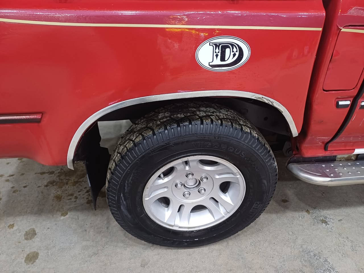 پــــیکاب  دێر    بەتامی  مــــــەرزیە   مــەنەڤێست  عسڵی   .گێڕ  مەکینە  ئەکسل  بەشەرت .دەعم وەرگەڕان بەشەرت  .ناوسور  جام کارەبا قڤڵ مەرکەزی  سویچ کۆنتڕۆڵ  .چوارتایەو  ویلی  لۆک .کارەبای  هەمووی بەشەرت   ...ماڵەکە  خۆی دیارە  لەڕەسمەکان  جوانتر   .....شوێن  حاجیاوا  ***********ڤایبەر  واتسئاپ ...کەمشتەری نیت  ماڵی جوانت   ناوێ   تیل  مەکە  گوڵم .جوابی کۆمێنت نایەمەوە
