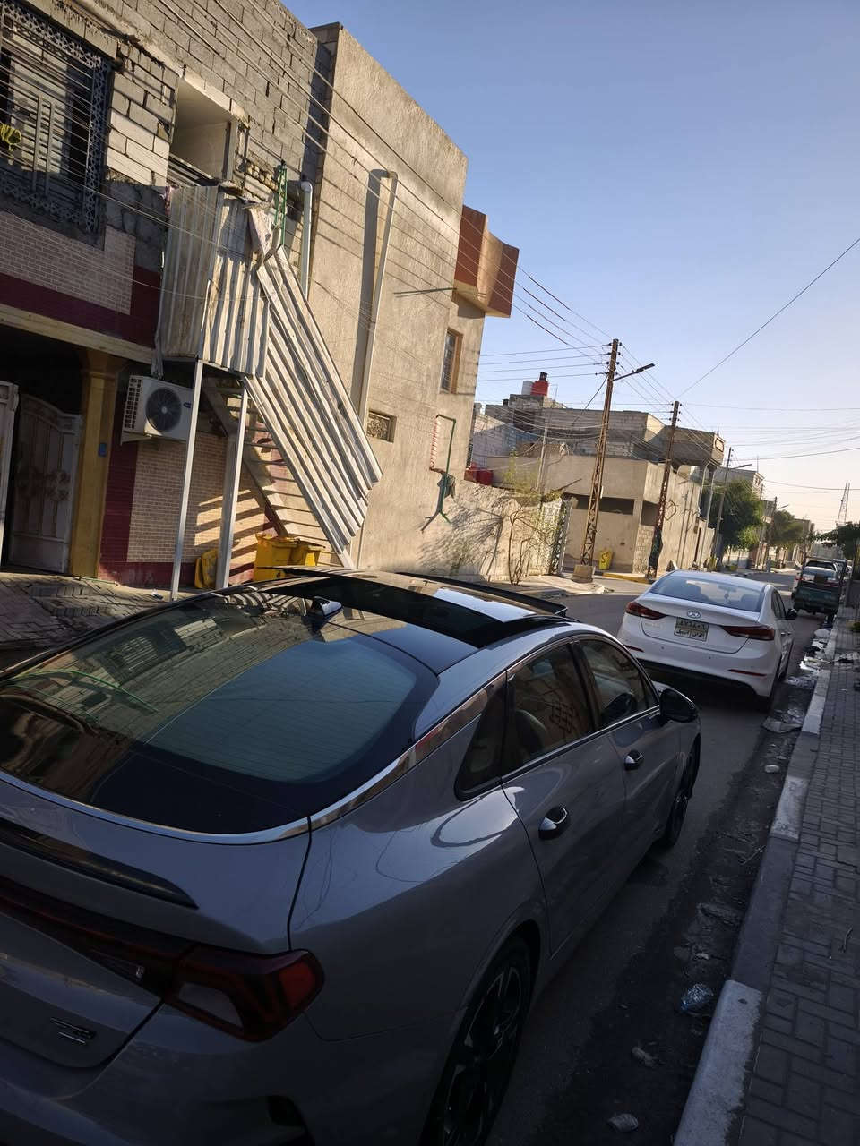 السلام عليكم كي فايف موديل 2021 واردي امريكي  
السياره مصبوغه احزام 

   رقم كربلاء 
مواصفات جي تي لاين
اللون سمنتي مميز
1600 تيربو يعني 2600
مواصفات 
 بانوراما 
بصمه
كشنات تدفئة 
استيرن تدفئة 
شحن هاتف لاسلكي 
قياده ذاتيه ؏ الخطوط السريعه
هاند بريك بصمه
تشغيل عن بعد 
مثبت سرعه 
نضام ABS
مانع انزلاق حساس أطارات 
بك لايت ليد
شاشة
كامره دواره
الاسلكي 
شاشه اعطال
ويل كورم لونين
رادار جانبيه
مراقبة النقطة العمياء
رادار الخطوط البيضاء 
اشاير بالمري 
كشنات جلد احمر
مقعد للسائق قابل للتعديل كهربائياً
لايتات ‏3 عدسات 
نضام قياده أيكو + سبورت +سمارت +نورمال
بلوتوث + aux + usb
فول تحكم ستيرن
كير أوتو + عادي
ئوتو بريك 
‏ ‏
ستيرن حرف. Led D +  زينون
توقف ذاتي عند الرجوع
صندوك بصمه
‏AUTO HOLD
تصميم خارجي رياضي
نظام الملاحة
مصابيح خلفية LED
مصابيح ضباب LED
لاسلكي Android Auto 
 

  
  
السعر: 145

للتواصل ***********
