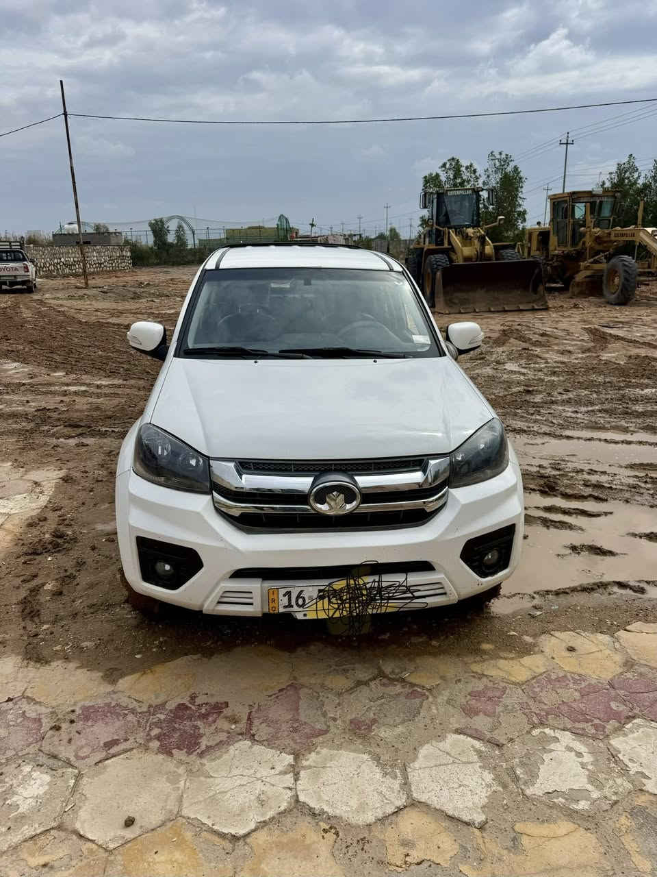 السلام عليكم كريت 2024 ماشيه 58الف مكفوله كفاله عامه  من عده شويه بارب بلباب العبري مضه رقم قادسيه مكان الديوانيه السعر 127 وبيه مجال ***********
