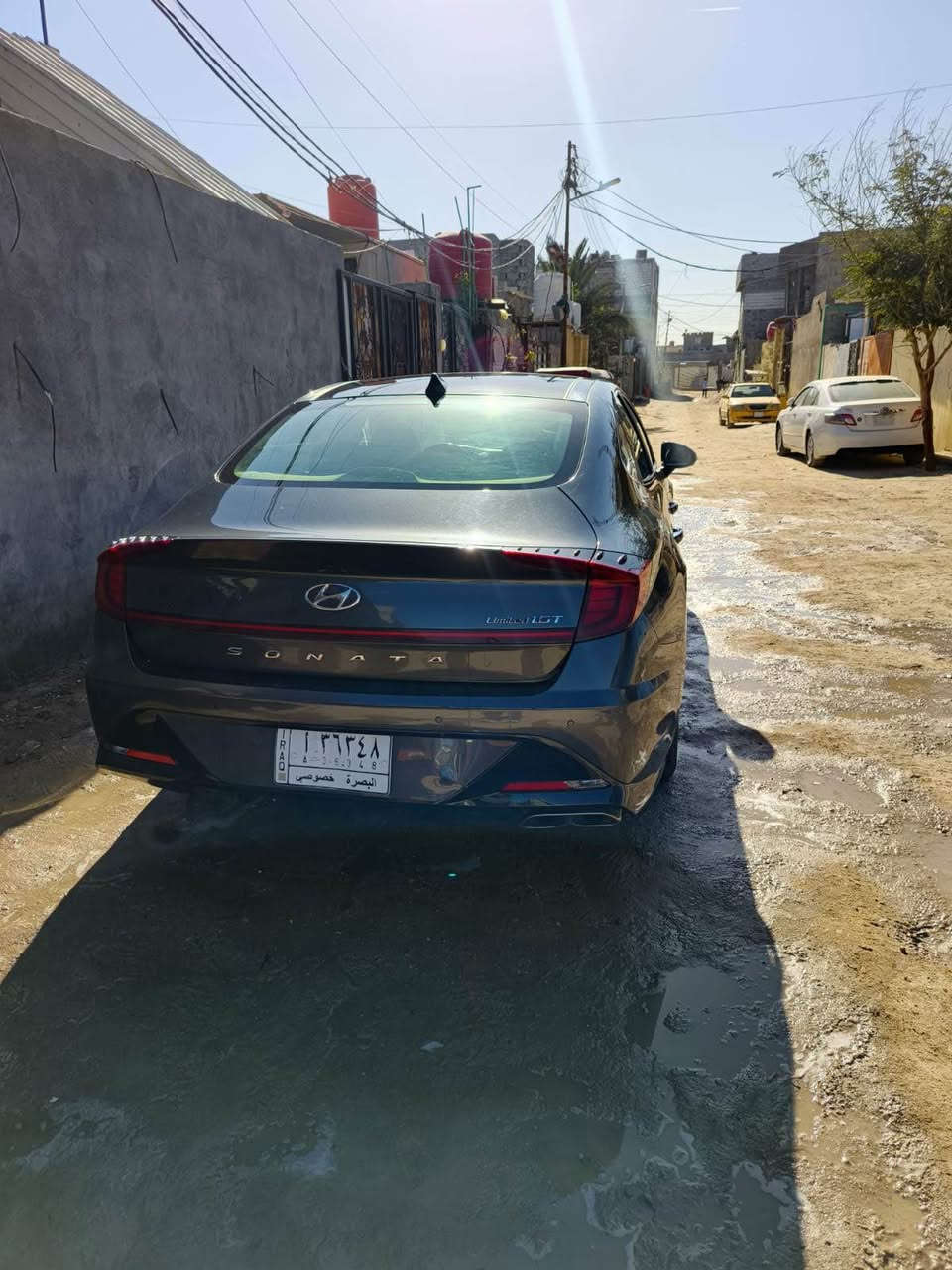 السلام عليكم
سيارة نوع سوناتا موديل 22 فئة الليمتد فول مواصفات 
مواصفاتهة بنوراما 
خمس كاميرات 
اربع مودات قيادة 
حساس خلفي امامي 
تدفة تبريد كشنات +تدفئة ستيرن 
ومعروفة مواصفات الليمتد 
سيارة حادث جاملغ وطرف بنيد وجاملج مبدل وبنيد مصلح 
رجفة من توصل سرعه اربعين 
السعر 163 وبيهة مجال رقم معوقين العنوان بصرة ابي الخصيب 
*********** Colombo, Sri Lanka
