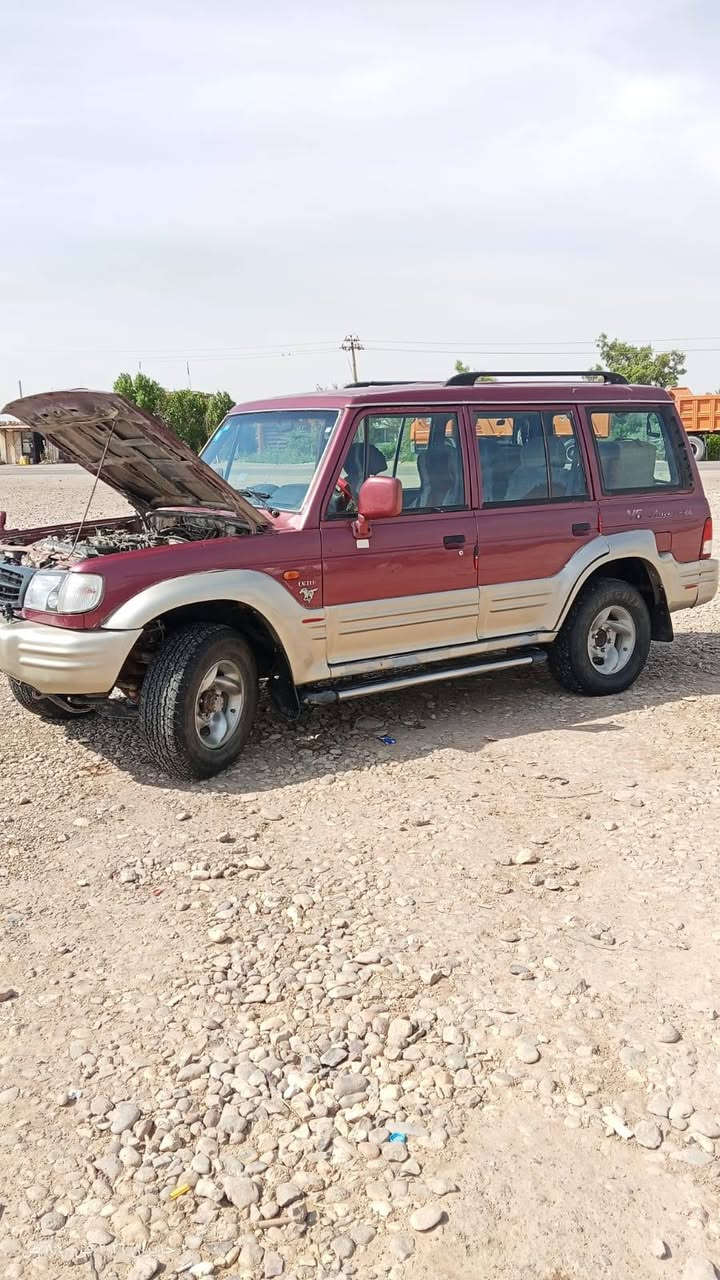 السلام عليكم 
كالوبر موديل 1999 رقم بغداد جديد انگليزي سنويه 31 هزه جديده تحويل ثاني يوم محرك 6في ابلادي گير اوتماتيك 
گشر مكفول  كير ومحرك خير من الله  المحرك قبل 10 ايام مجفته والكير شاده حاويه جديد باتري جديد تايرات امامي  جدد الخلفيات نص عمر  تبريد قطعتين خلفي امامي ثلج كهربايات كله شغاله سنتر لوك 5 ابواب ريمونت  حداديه جديده  80%الفور ويل شغال بس فاصله بس يحتاجله كاردن امامي   السياره مال جناي  وعلبلاد بحيث حته الزراكه والماسحه الخلفيه شغاله السياره كله علبلاد المكان بغداد المعامل حي الزوراء شارع السياحي السعر 65$$ اتصال على  ***********
