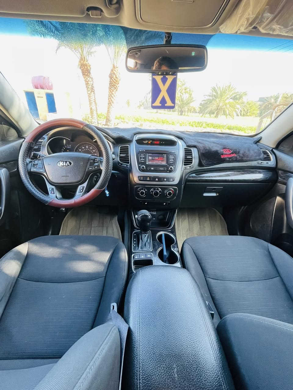 سورنتو ٢٠١٤ امريكي ٦سلندر  سبعه راكب ٣ قطع تبريد رقم بغداد مؤرشفه تحويل مباشر ضررها تبديل جنطه فقط وجاملغ خلفي اما الصبغ كصه القماره ونص البنيد وباب تكشير فقط تبريد شغال فورويل 
نظيفه السياره ماشيه ١٧٠ 
السونار مرفق وي الصور
مكانها سماوه 
السعر ١٤٥ 
***********
