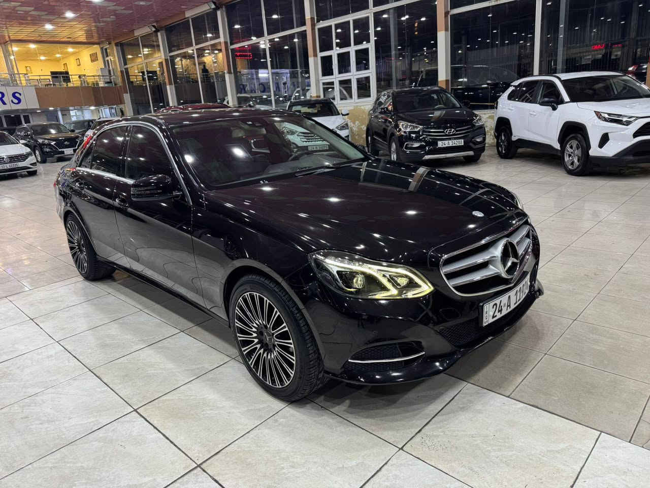 مارسيدس 2013كلين بدون دعم وصبغ رقم وسنويه جديد 2031 كير ومكينه بشرط فول مواصفات بدون سلايت)(***********)(***********)/مكان زاخو سعر 170وبي مجال زاخو, دهوك
