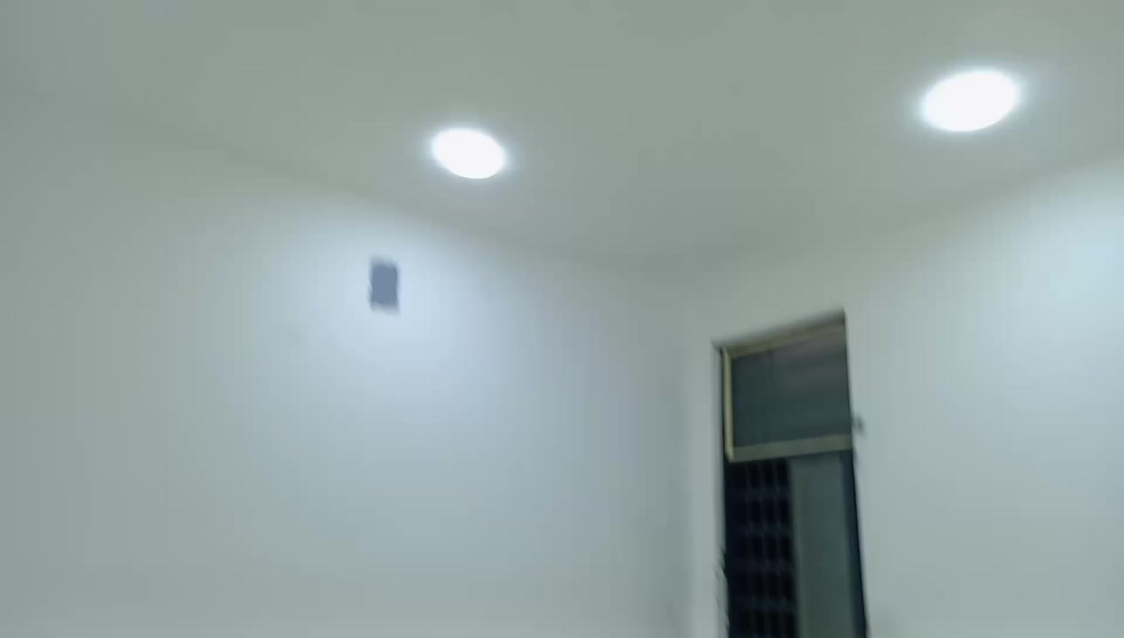 مشتمل للبيع في منطقة السفحه الثانيه بل 8 الاف خلف شارع أحمد الوائلي بيتونه مسكوفه سندوج جاهز للسكن ماء وكهرباء بلباب بأسمي ينباع نقد 53 اوبيه مجال للاستفسار ***********
