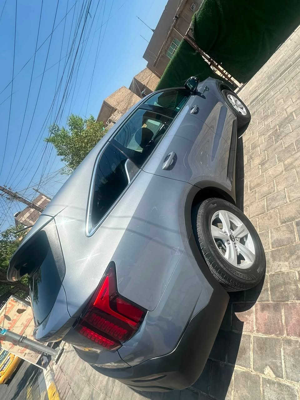 السلام عليكم اخوتي
سورنتو 2021  وارد امريكي 
الحادث (قطعتين بدون دواخل السونار مرفق بالمنشور+صور الحادث )
مكينه 2500 كير وتبريد وصدر خير من الله 
رقمها بغداد انكليزي باسمي هزه جديده تحويل ثاني يوم
السعر 163 
بغداد الامين 

***********
