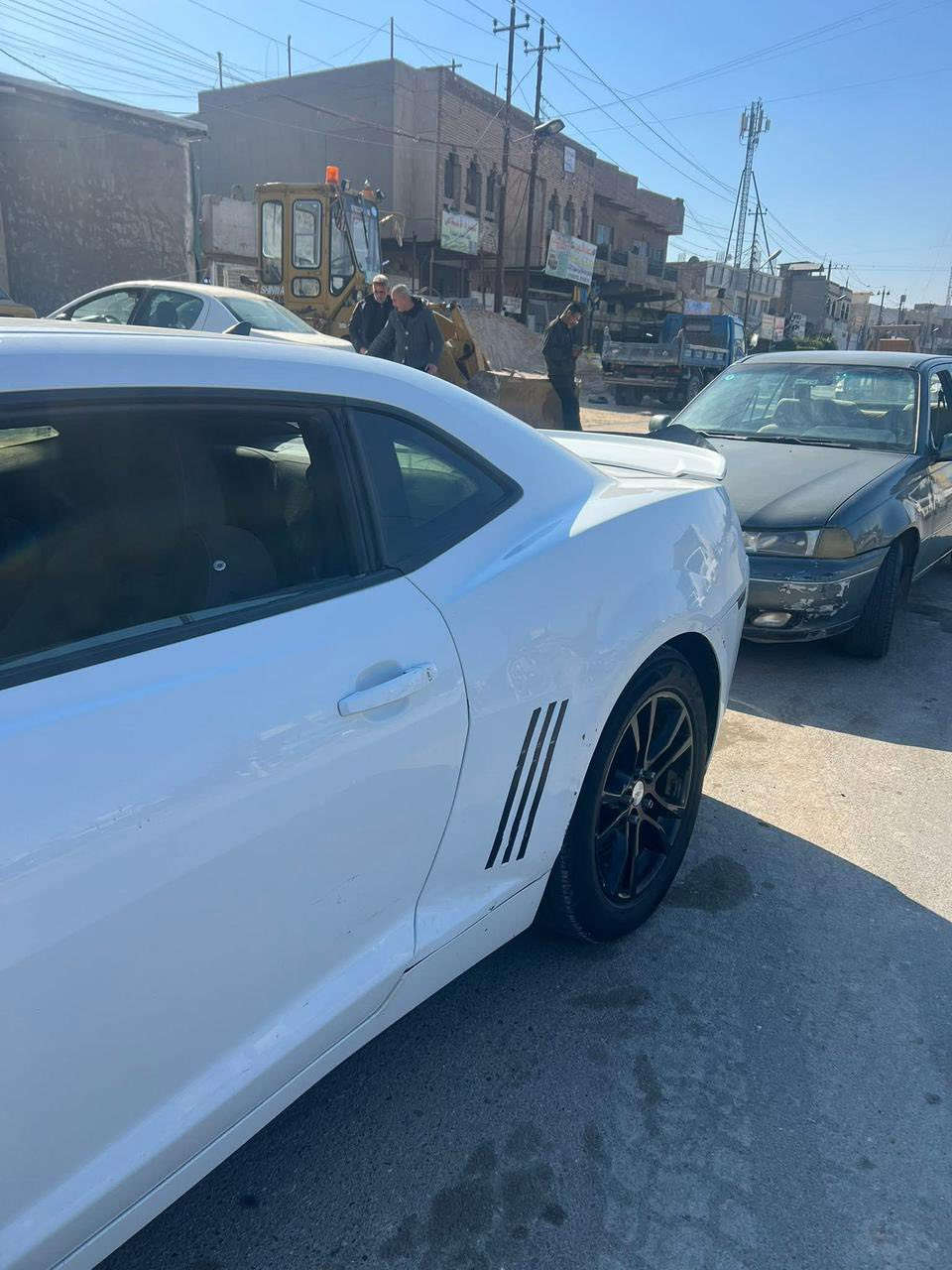 كامارو للبيع 2015
6سلندر محرك 3500

كير ومحرك خير من الله تبريد ثلج 

اكزوز كروس ريموت 

مكان سيارة بغداد البلديات 

السعر 88 وبي مجال 

‭+٩٦٤ ٧٧٢ ٣٧٠ ٧٠٣٢‬
