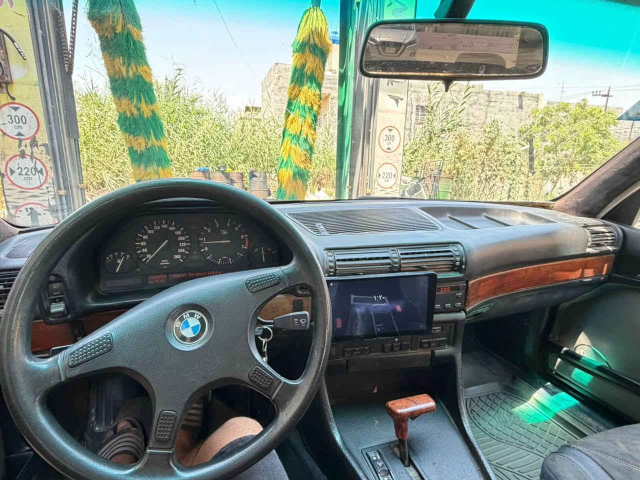 السلام عليكم
بي ام BMW 735i موديل 1991 اصل فتحة سقف طگتين شغاله 
مصبوغه عام جماليه بدون حادث
كير محرك بشرط 
كهربائيات شغاله 
گيجات كلها شغاله بلاديه
رقم دولي شرط التحويل سنوية 28
❗️نقصها تبريد ما يشتغل  ❌

السياره نصبتها حيل حلوه ما شاء الله 
❗️بيع او مراوس حسب القناعه❗️
السعر 50 ورقه وبيها مجال
مكان السياره تكريت 

للاستفسار *********** او عالخاص
