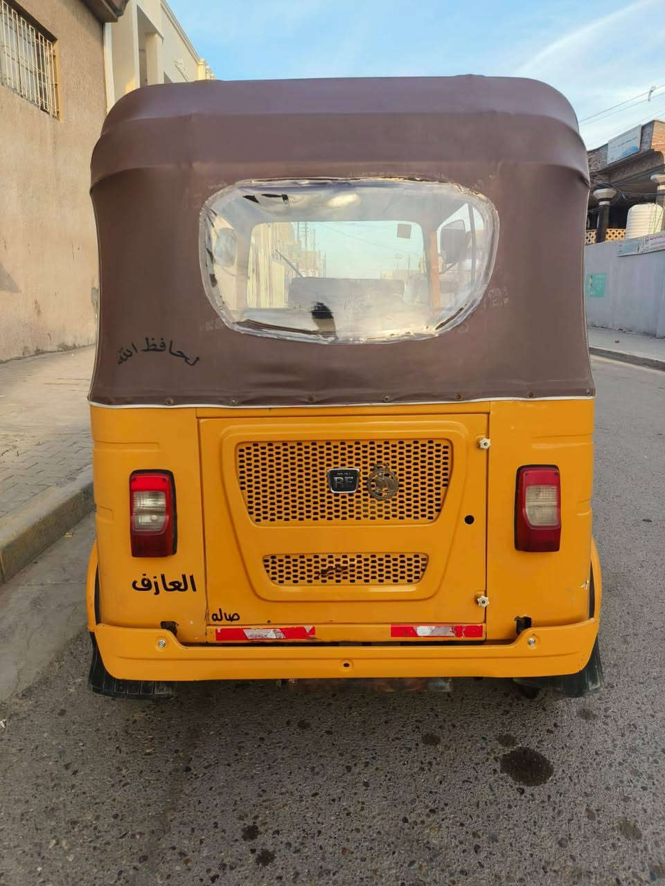 للبيع موديل 22 شهر 12 رقم نكليزي بغداد تكتك جاهزة فول كبل للشارع جاهزة تحويل مباشر بيهة يم البكلايتات الخلفية صبغ تكتك حلش حلوة السعر 7او 800 العنوان بغداد جسر ديالى القديم ***********
