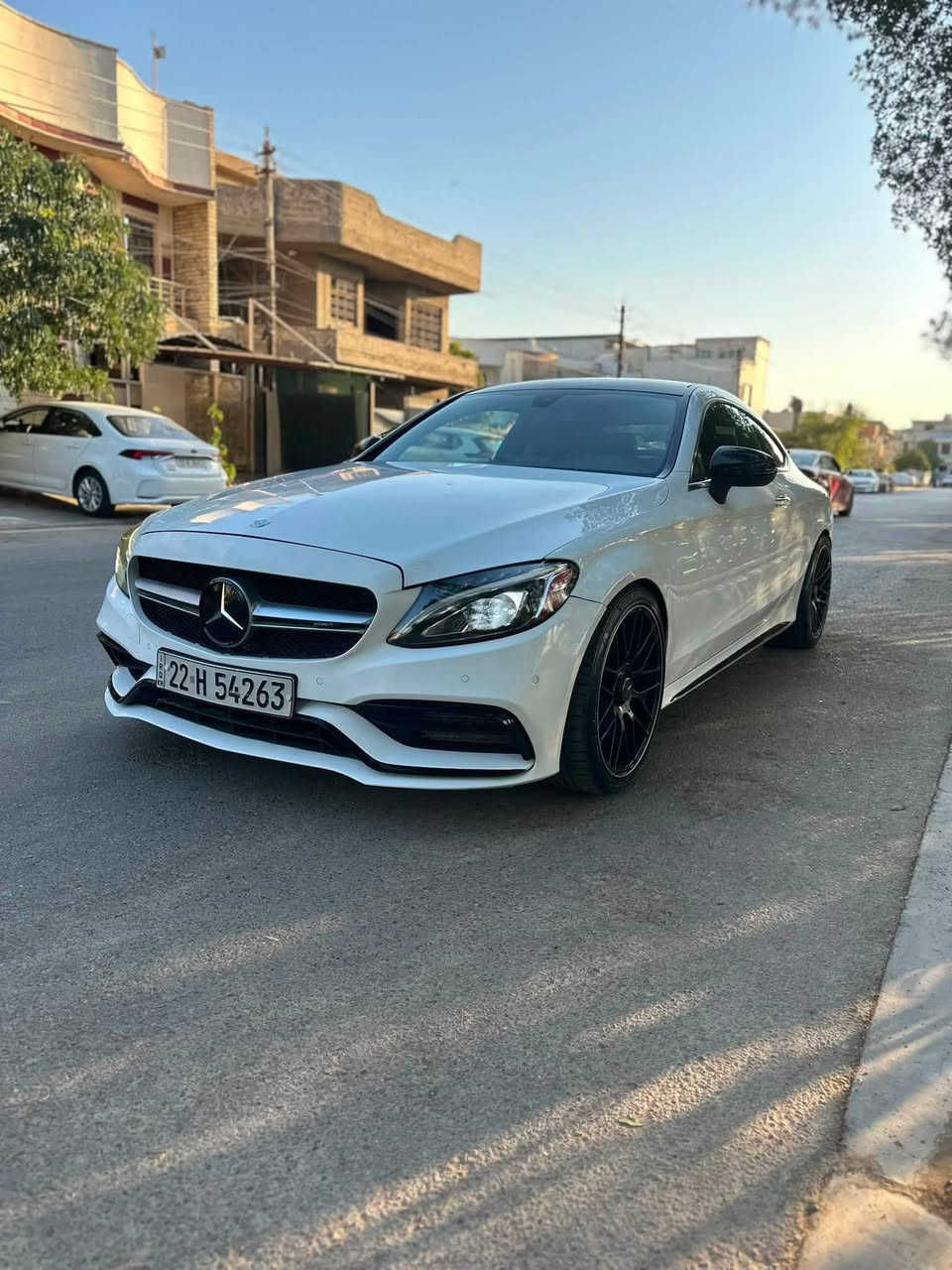 مارسدس 2017
C300 كوبي 
محدثه C63 
سياره كلش نضيفه 
فول 1ع1
ماشيه 62 
بنوراما 
داخل جلد احمر AMG
دركة D مال AMG 
حادثها فقط دعاميه اماميه 
كراسي كهرباء
قبغ جنطه كهرباء
فول السياره
رقم اربيل باسمي 
سعر 190 وبيها مجال 
مكان السياره بغداد حي الخضراء
***********
