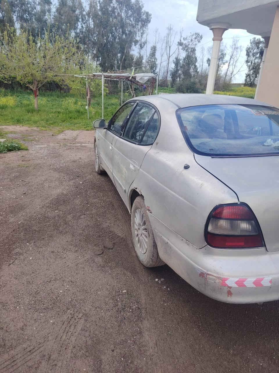 سياره دايو لكنزا
موديل 2000
كير اتوماتيك شرط الوكاله والتحويل
السعر 24وبيها مجال
رقم الهاتف ***********
