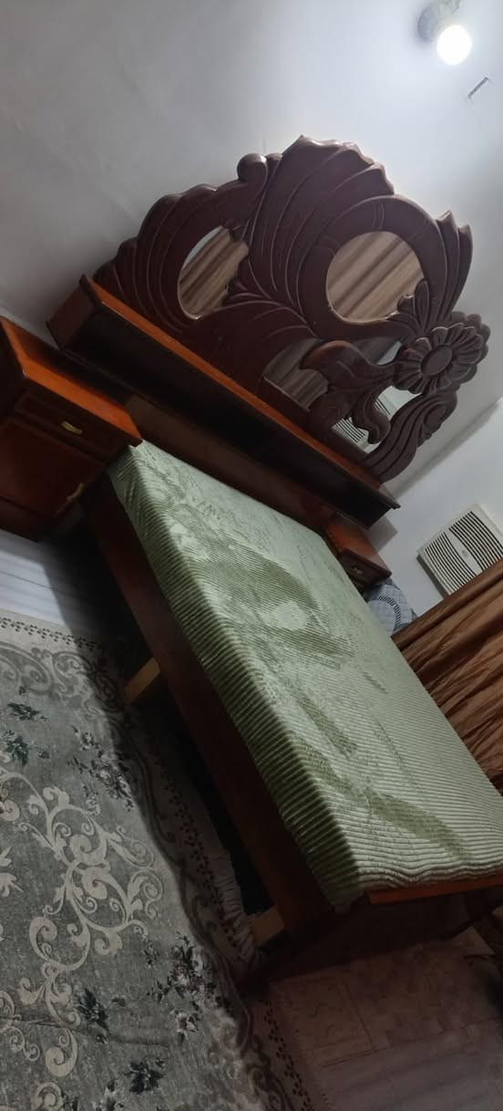 غرفه للبيع 750 وبيها مجال اي استفسار خاص


**إذا كنت صاحب هذا الإعلان وتريد حذفه لأي سبب، رجاءا أرسل رسالة إلى الدعم الفني**