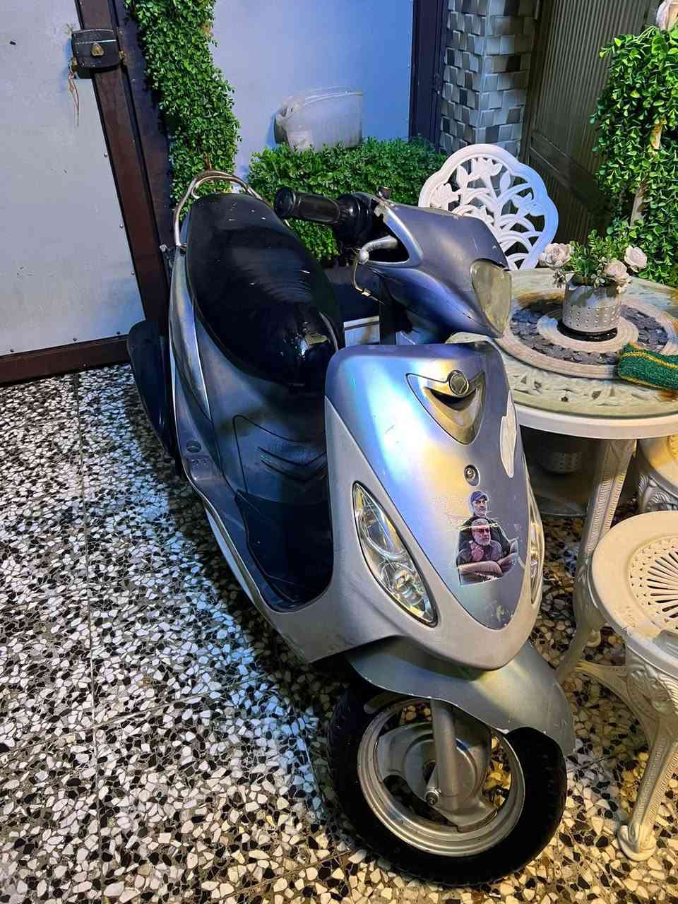 ماكس منغولي كامله وجاهزه ونضيفه كفرات مختمه شغاله سلف هندر كهربائيات كلها شغاله ما ملعوب بيهن مال بيت اطلع بيها بالسنه حسنه ما متعوبه اريدها ب٥٥٠ وبيها مجال عنواني بغداد الشعب ***********
