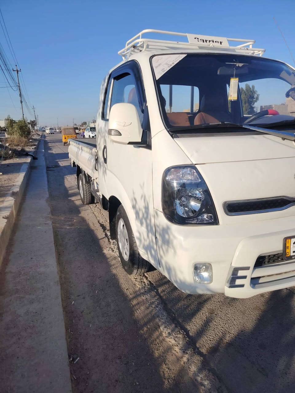 سلام عليكم سياره البيع موديل 20  راقم بغداد دوالي بيه صبغ بس الربع فقط تخم تاير كشنات جلد كهربيات كله شغاله دوشمه جديده سعر 120 وبيه مجال مكان بغداد
***********
***********
