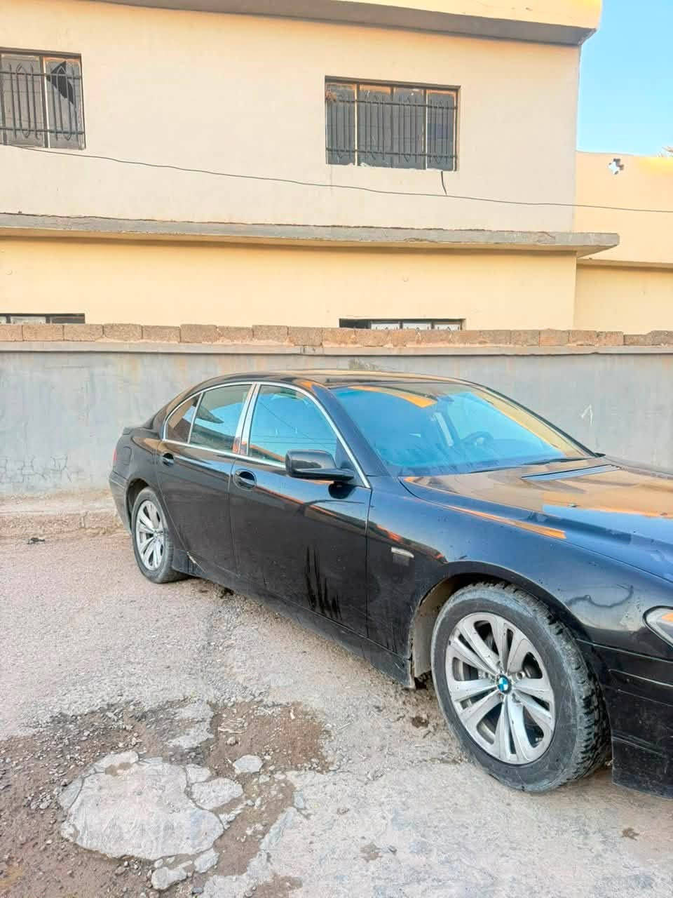 BMW 2005أدوات
بـيع فقط 
كيـر ومحرك شرط 
تبريد تدفئه كله شغال 

شاشة iDrive. 
* مقاعد جلد كهربائية مع ذاكرة.
* فتحة سقف.
* حساسات أمامية وخلفية.
* مثبت سرعة.
* تكييف أوتوماتيك ثنائي أو رباعي المناطق حسب الفئة.
* نظام ثبات إلكتروني (DSC).
السعر 50 مو شراي لتعبني السوك كلشي بي 
شراي اتصل ***********
مكان السياره صلاح الدين
